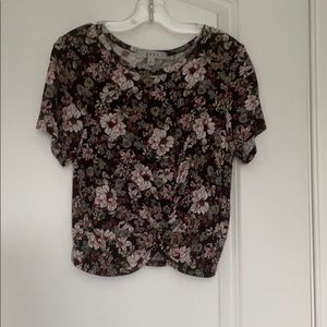 gaze cropped floral top
